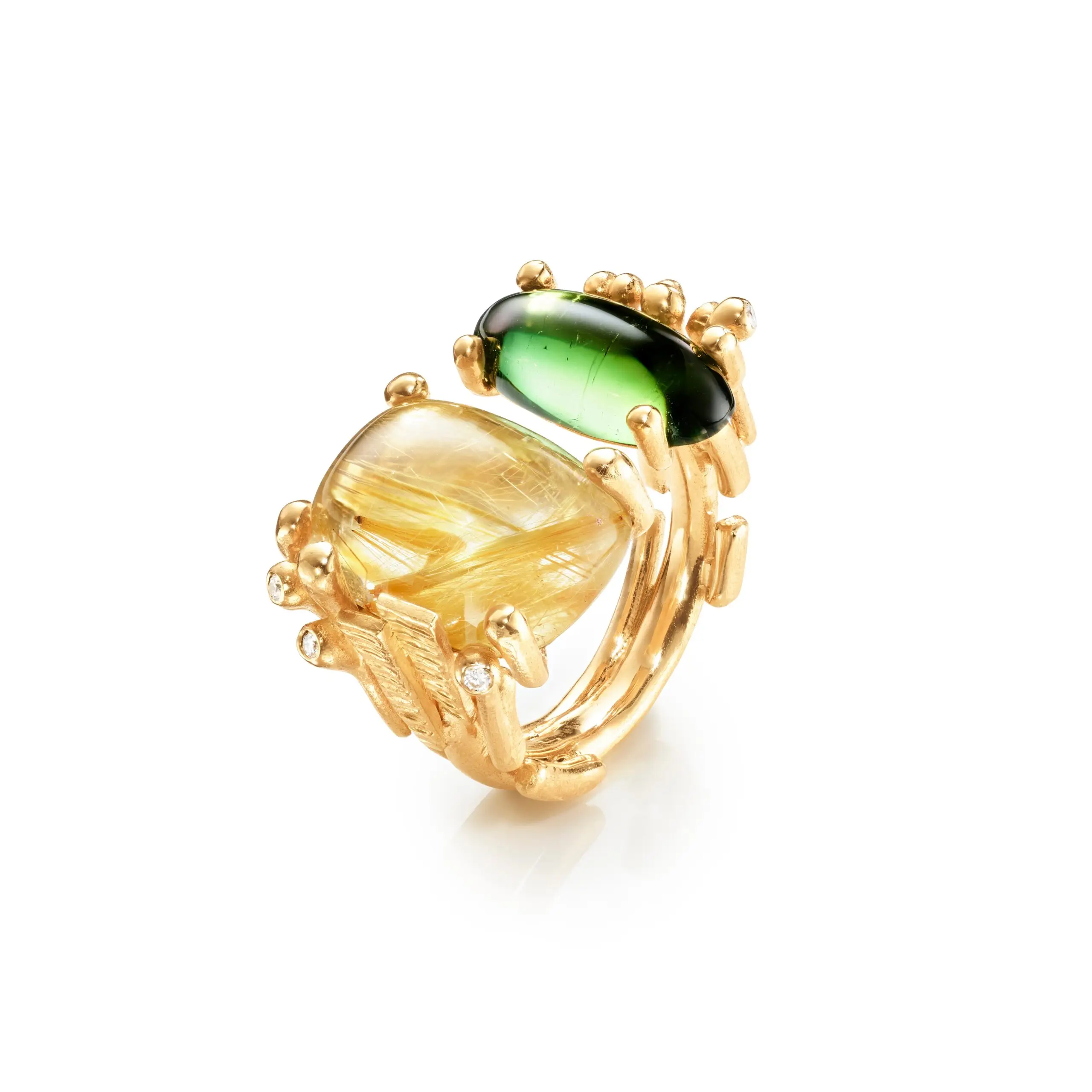 Ring aus 18kt Gelbgold mit Rutilquarz und grünen Turmalin und 6 Diamanten